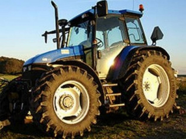 Τον καταπλάκωσε το τρακτέρ του!