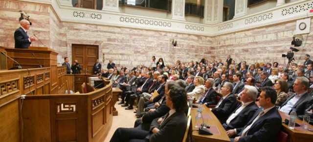 Οι βουλευτές του ΠΑΣΟΚ τα έχουν χαμένα!