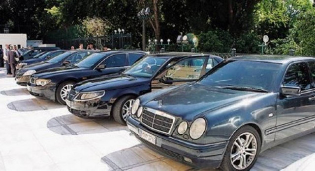 Από τις κουρσάρες στα… 1.400 οι βουλευτές