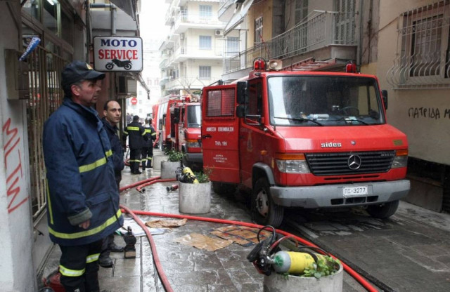 Τραυματίες από μεγάλη πυρκαγιά σε διαμέρισμα