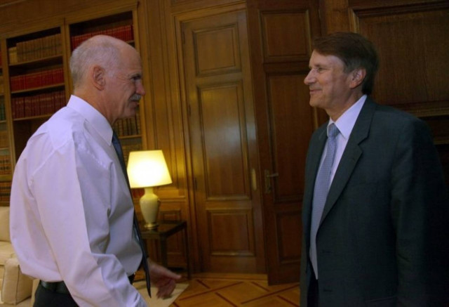 Συνάντηση Παπανδρέου με τον επικεφαλής της ομάδας κρούσης