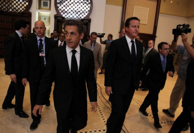 Κάμερον: Η αποστολή του ΝΑΤΟ πρέπει να συνεχιστεί