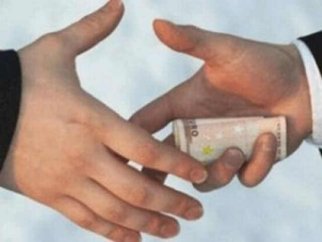 Απαίτησαν 400€ για να ακυρωθεί το πρόστιμο του