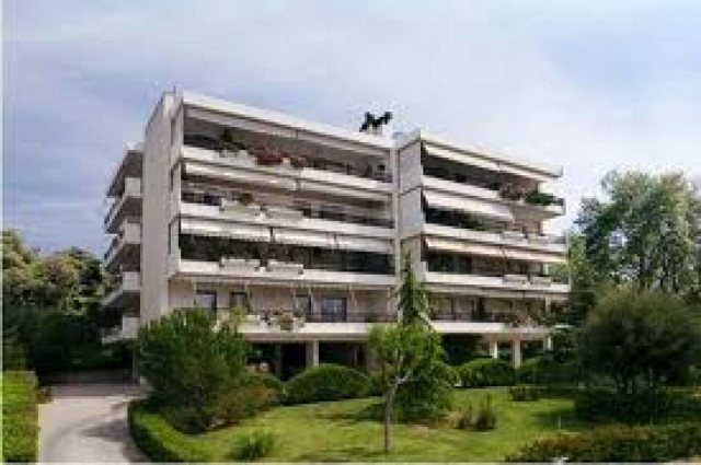 «Απαξίωση των ακινήτων - έρχονται χιλιάδες λουκέτα»