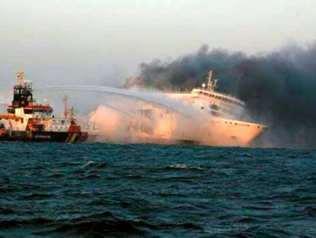 Πυρκαγιά σε νορβηγικό πλοίο – Δύο τραυματίες