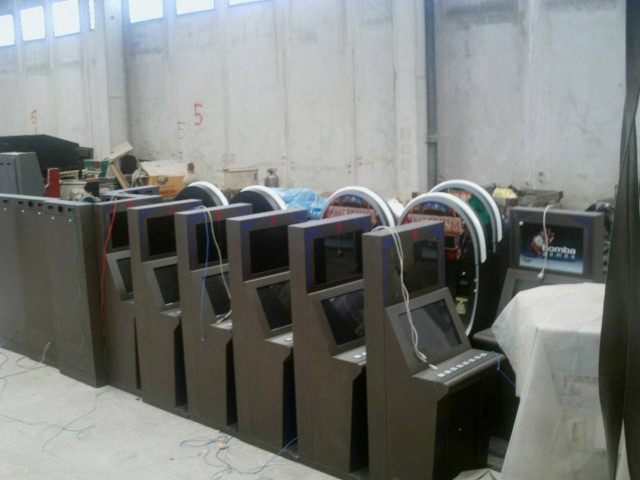 Χτύπημα σε καζίνο στο Μαρούσι από την Οικονομική Αστυνομία