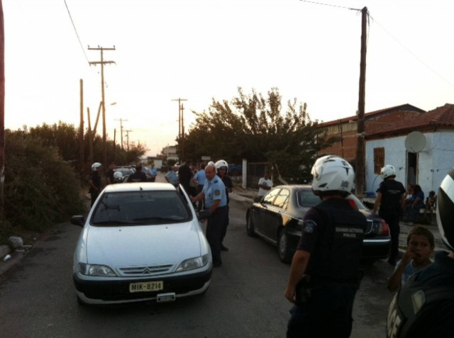 Λαμία - Αθίγγανοι επιτέθηκαν σε αστυνομικούς