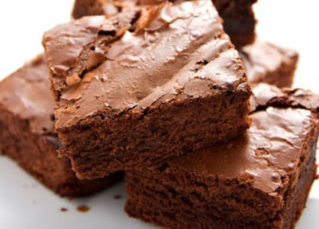 Αφράτα, σοκολατένια brownies σε 6 λεπτά