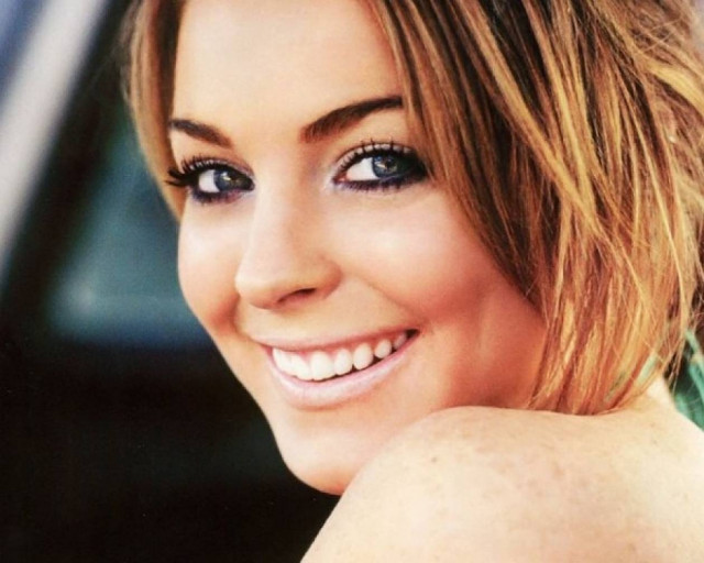 H Lindsay Lohan και η… παραλίγο διαρροή «καυτών» φωτογραφιών