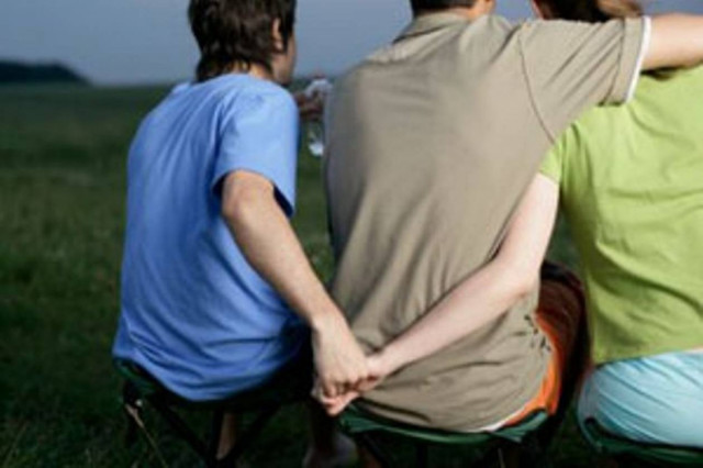 Κατέθεσε μήνυση γιατί αγχώθηκε για τις απιστίες της συζύγου!