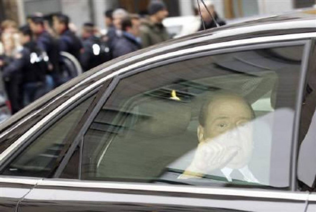 Ο Μπερλουσκόνι κατέθεσε για την «υπόθεση Μιλς»