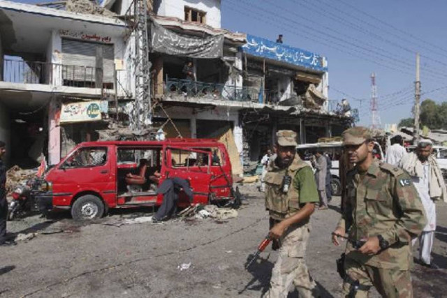 Πολύνεκρη επίθεση αυτοκτονίας στο Πακιστάν