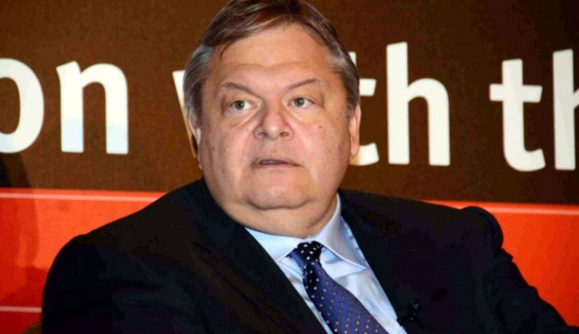 Δραματικές ώρες λίγο πριν από την τηλεδιάσκεψη…