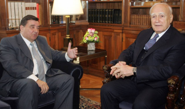 Συνάντηση Καρατζαφέρη-Παπούλια