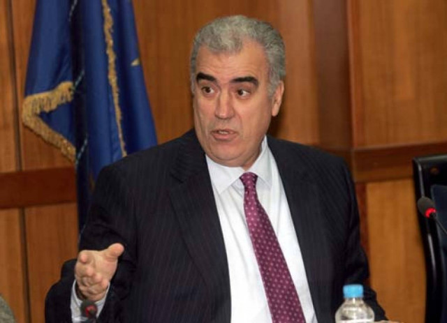 Η Τρόικα δεν ζήτησε απολύσεις, λέει ο Ρέππας