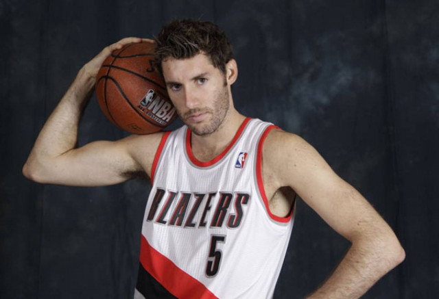 Ενίσχυση με Ρούντι Φερνάντεθ για Ρεάλ!