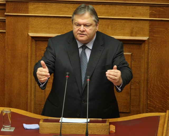 Για νέα μέτρα προετοιμάζει ο Βενιζέλος