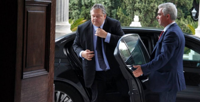 Πρόκληση: Το χλιδάτο αυτοκίνητο του Βενιζέλου κοστίζει 750.000 ευρώ!