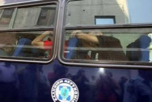 Εξόρμηση για παράνομους μετανάστες