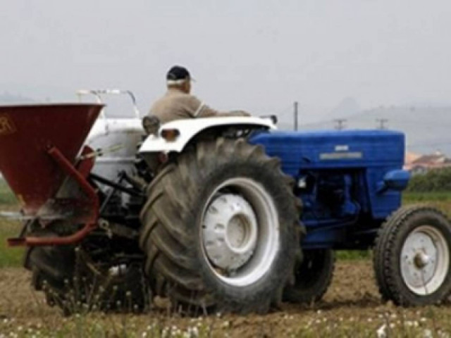 Αγρότης καταπλακώθηκε από τρακτέρ