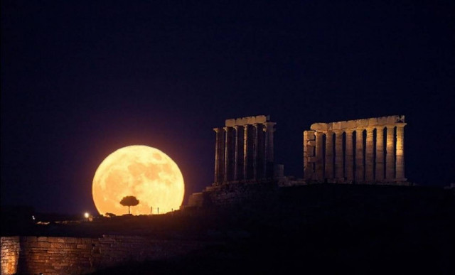 Όταν το φεγγάρι εμπνέει…