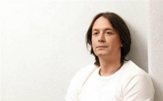 Ο Γ. Κότσιρας «επιτέθηκε» διαδικτυακά στην κυβέρνηση