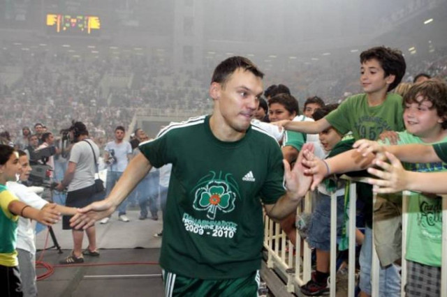 Ένας ηγέτης ξαναντύνεται στα «πράσινα»