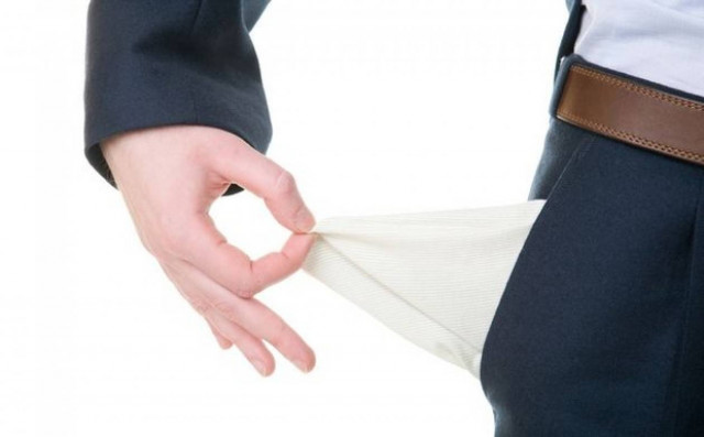 «Η λιτότητα διαλύει την ελληνική οικονομία»