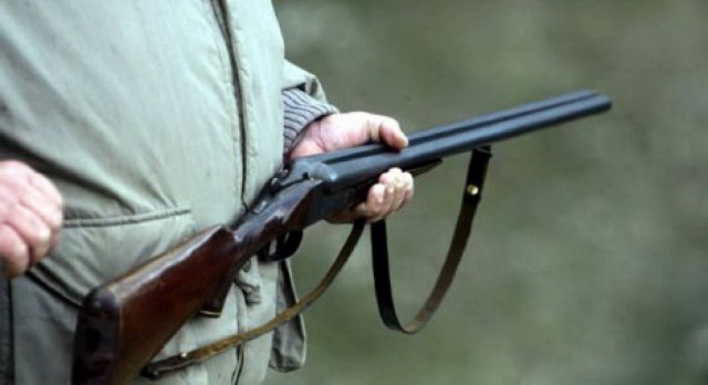 Λαθροθήρας πυροβόλησε αστυνομικό