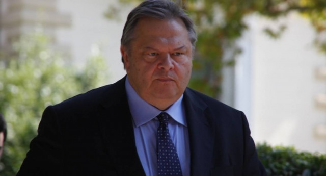 Νέα μείωση 20% στους μισθούς του Δημοσίου εξήγγειλε ο Βενιζέλος