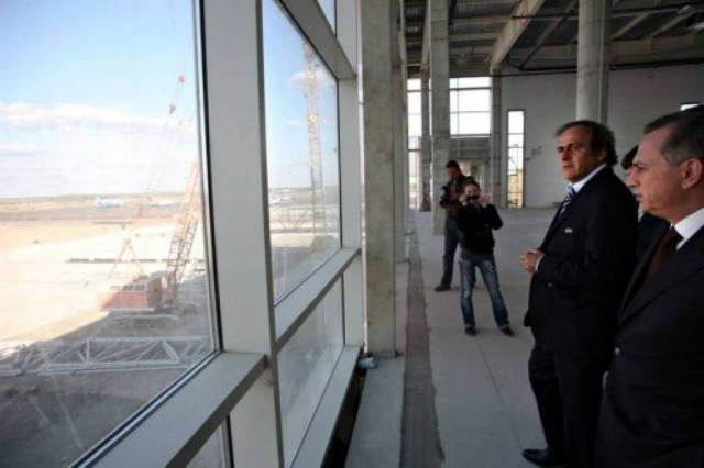 «Καμπανάκι» στην Ουκρανία από τον Πλατινί