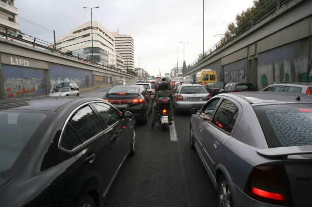 «Έμφραγμα» παντού -Κινούνται μόνο οι …πορείες