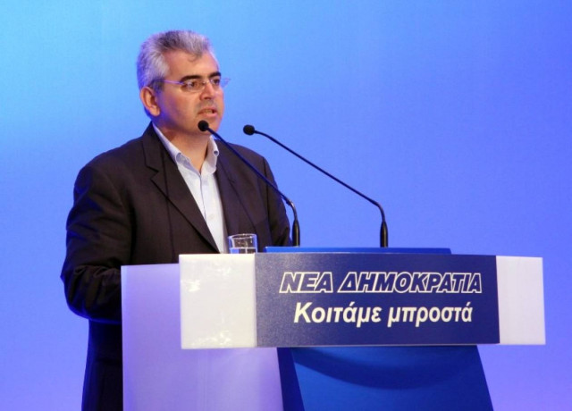 Χαρακόπουλος: Κυβέρνηση… «ρεμπέτ ασκέρ»!