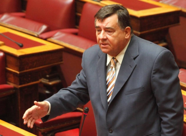 Ανησυχία Καρατζαφέρη για κίνδυνο παραγραφής αδικημάτων υπουργών