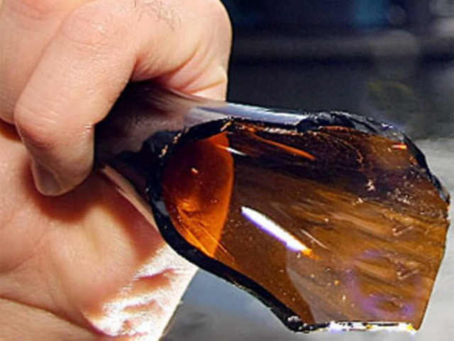 Αιματηρή συμπλοκή επειδή …χύθηκε το ποτό!