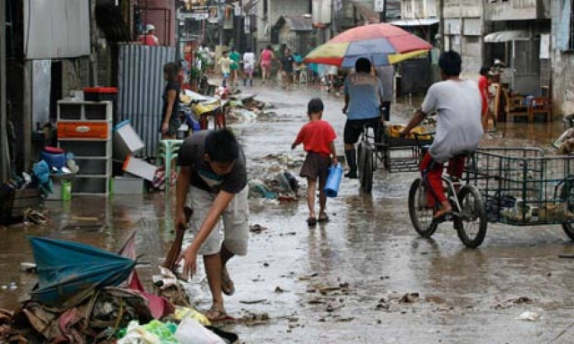 Αυξάνονται οι νεκροί από τον τυφώνα Νεσάτ