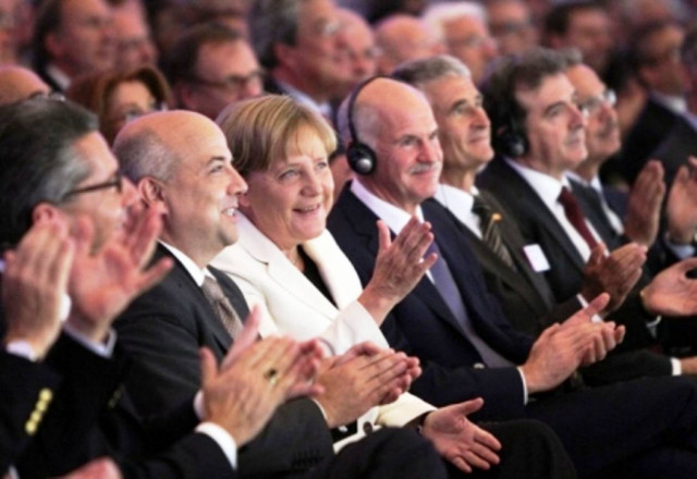 Ο γερμανικός Τύπος για την ομιλία Παπανδρέου