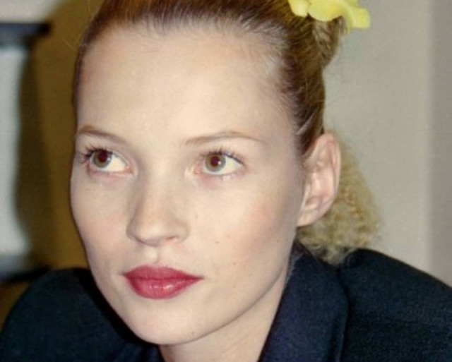 Ποιο διάσημο μοντέλο γιούχαραν για τα πεσμένα του οπίσθια;