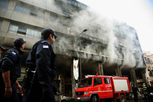 Πρώτα έκλεψε και μετά έκαψε