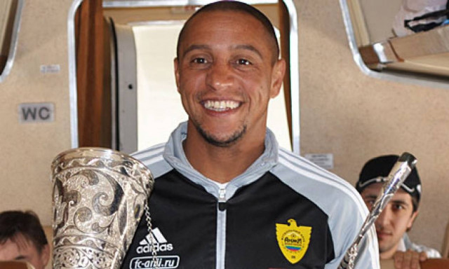 Παίκτης - προπονητής ο Ρομπέρτο Κάρλος