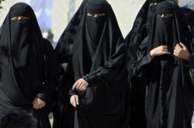 Τελευταίες εκλογές χωρίς τη γυναικεία ψήφο