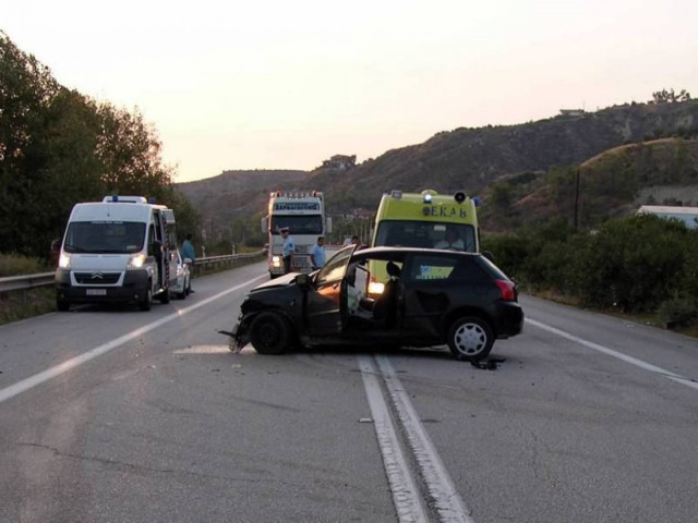 Δυο σοβαρά τραυματίες σε τροχαίο στα Χανιά