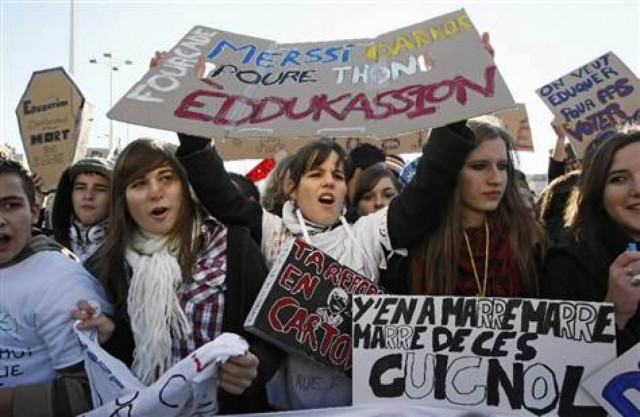 «Εξέγερση» των Γάλλων μαθητών για τις σχολικές διακοπές