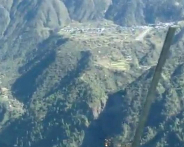 Προσγείωση στο πιο επικίνδυνο αεροδρόμιο του κόσμου