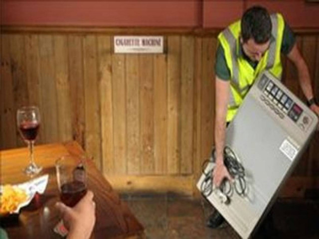 Νέα μέτρα κατά του καπνίσματος στη Βρετανία