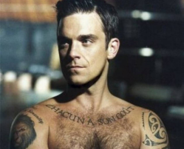 Ποιος τραγουδιστής έχει κάνει παρανυφάκια τα σκυλιά του;