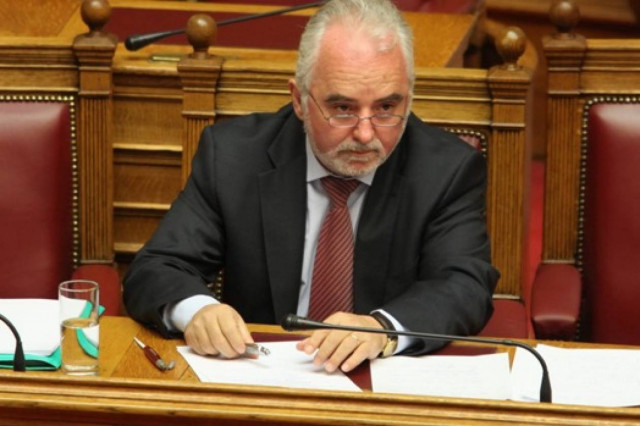 Η τρόικα καταργεί μισθούς και συμβάσεις!