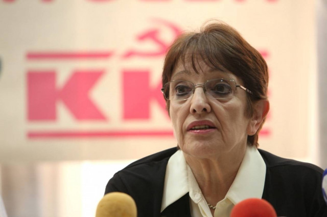 Η Α. Παπαρήγα συναντά εργαζόμενους των ΔΕΚΟ