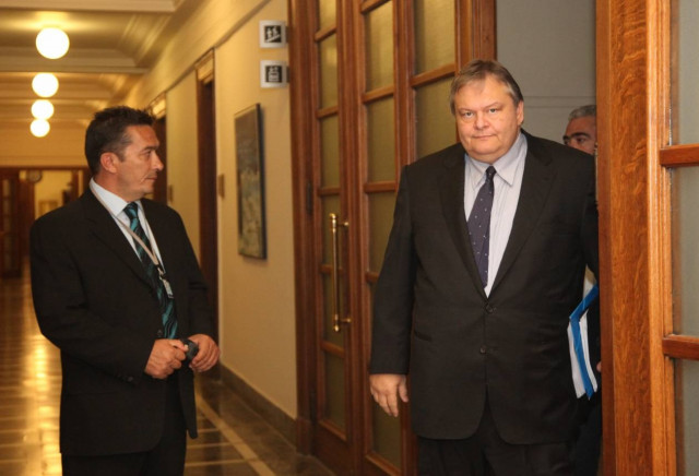 Στο 161,8% το χρέος φέτος, στο 172,7% του ΑΕΠ το 2012