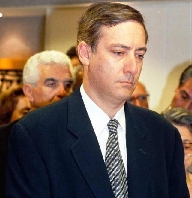 Τα ΕΛΠΕ, ο εμίρης και η απροθυμία του Λάτση